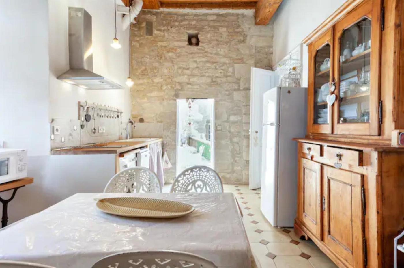 Appartement Spacieux Avec Deux Chambres Au Chateau Valence  Exterior photo